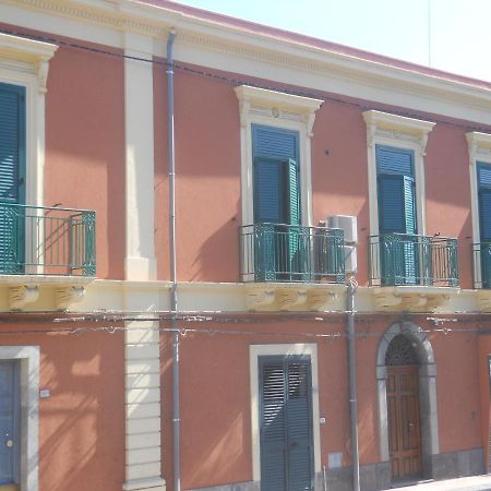 Antico Palazzo Bed & Breakfast Giardini Naxos Luaran gambar