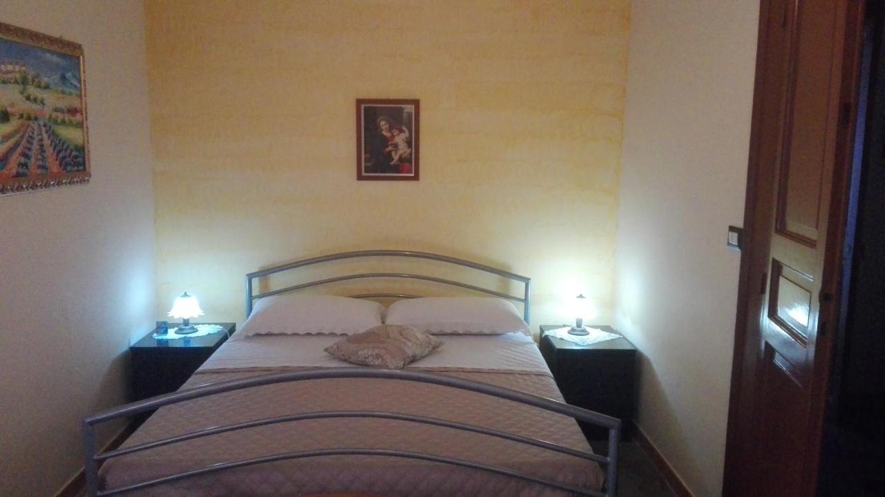 Antico Palazzo Bed & Breakfast Giardini Naxos Luaran gambar