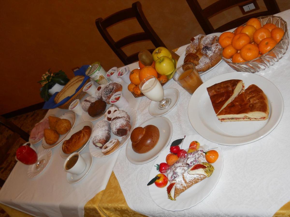 Antico Palazzo Bed & Breakfast Giardini Naxos Luaran gambar