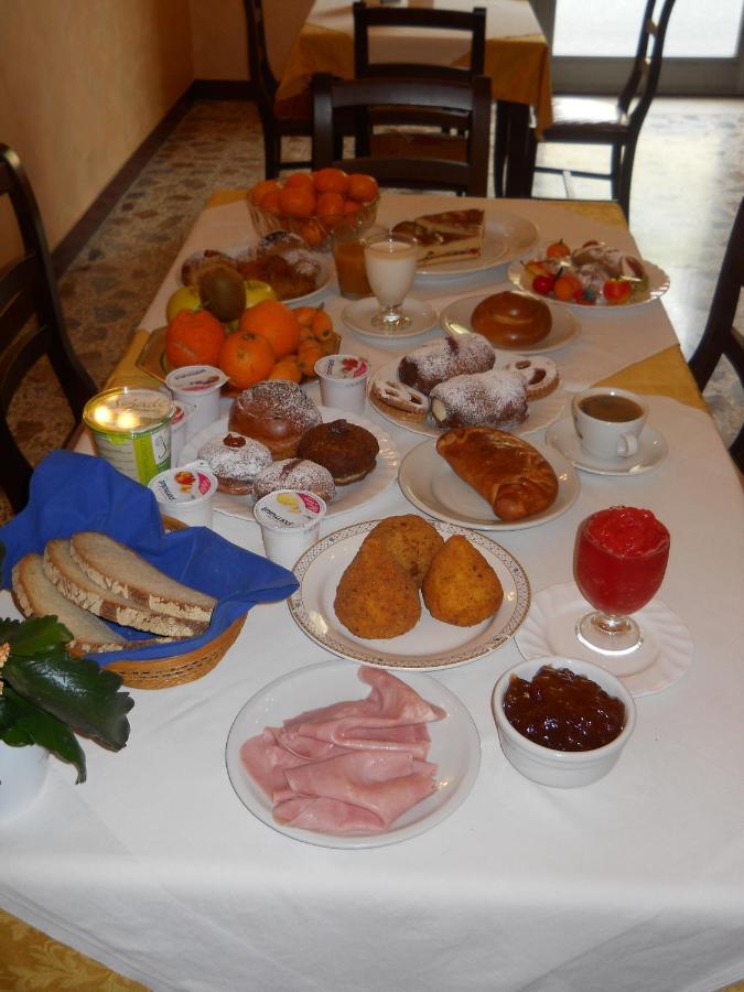 Antico Palazzo Bed & Breakfast Giardini Naxos Luaran gambar