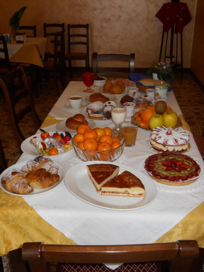 Antico Palazzo Bed & Breakfast Giardini Naxos Luaran gambar