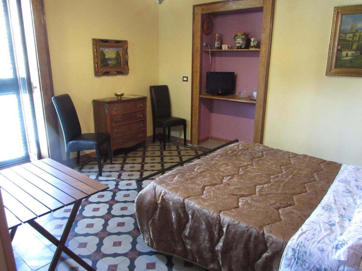 Antico Palazzo Bed & Breakfast Giardini Naxos Luaran gambar