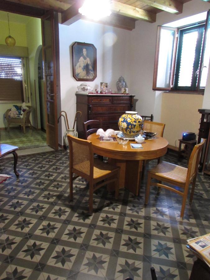 Antico Palazzo Bed & Breakfast Giardini Naxos Luaran gambar
