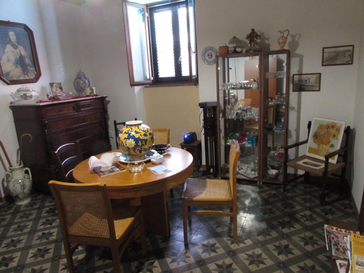 Antico Palazzo Bed & Breakfast Giardini Naxos Luaran gambar