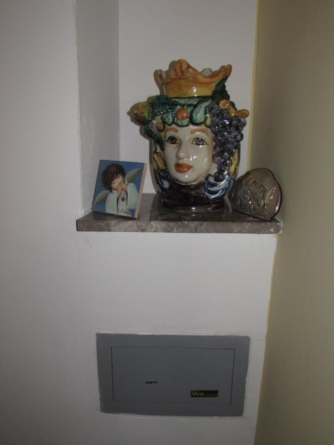 Antico Palazzo Bed & Breakfast Giardini Naxos Luaran gambar