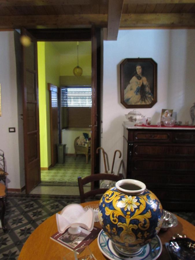 Antico Palazzo Bed & Breakfast Giardini Naxos Luaran gambar